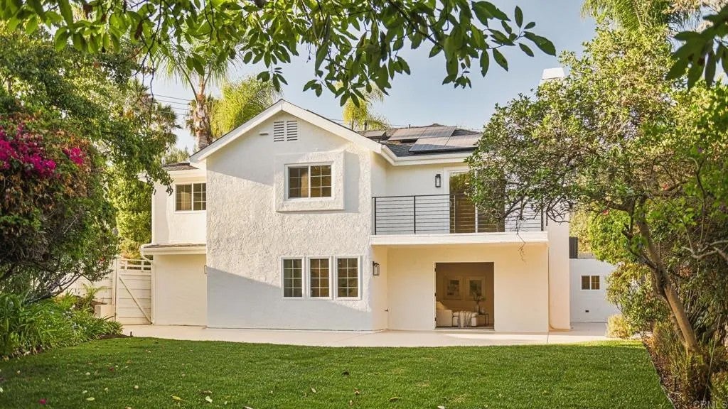 2399 Ivy Road