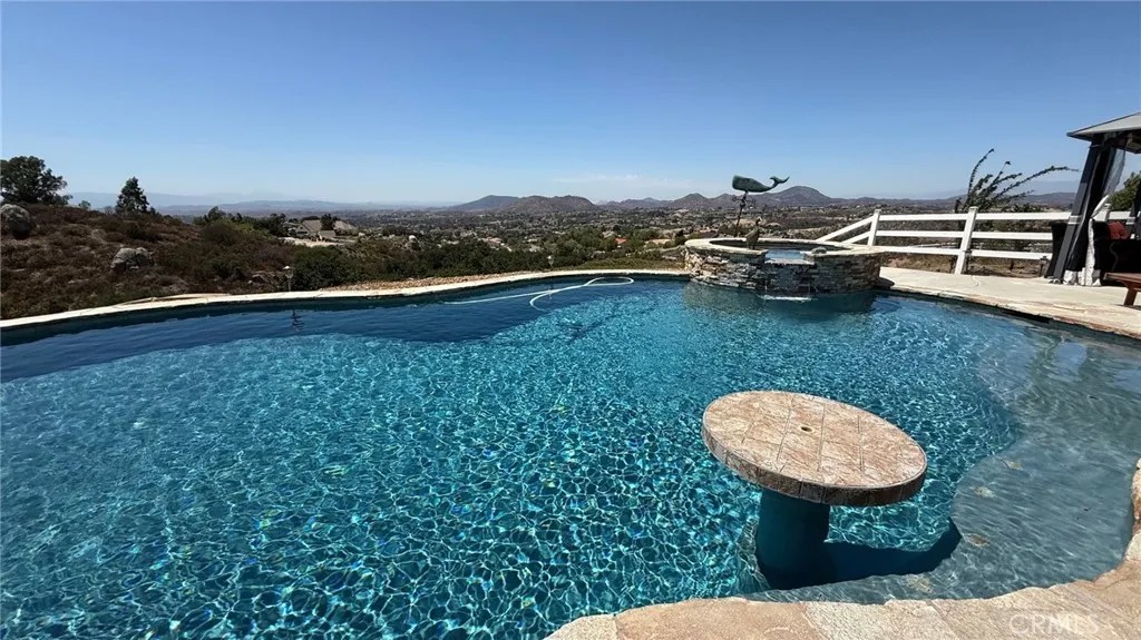 40107 Calle Breve