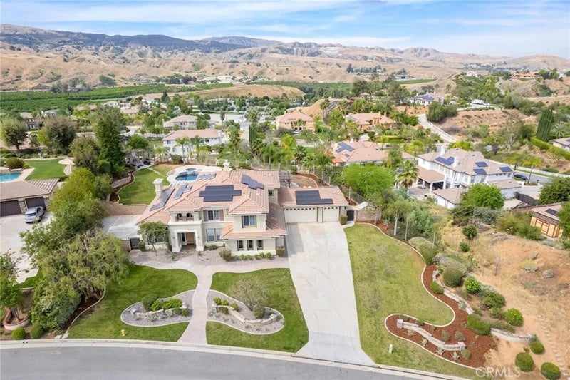 1910 Mesa View Lane
