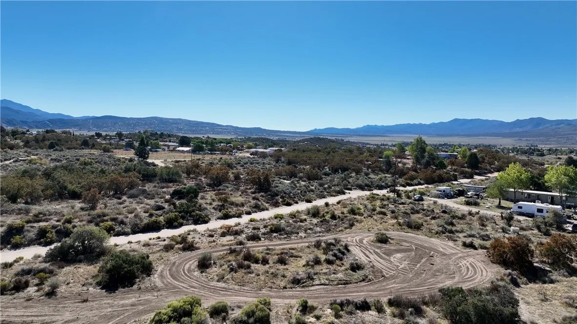 3 Lanik Ln
