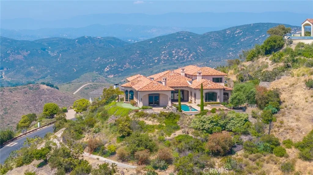 7811 Camino De Arriba