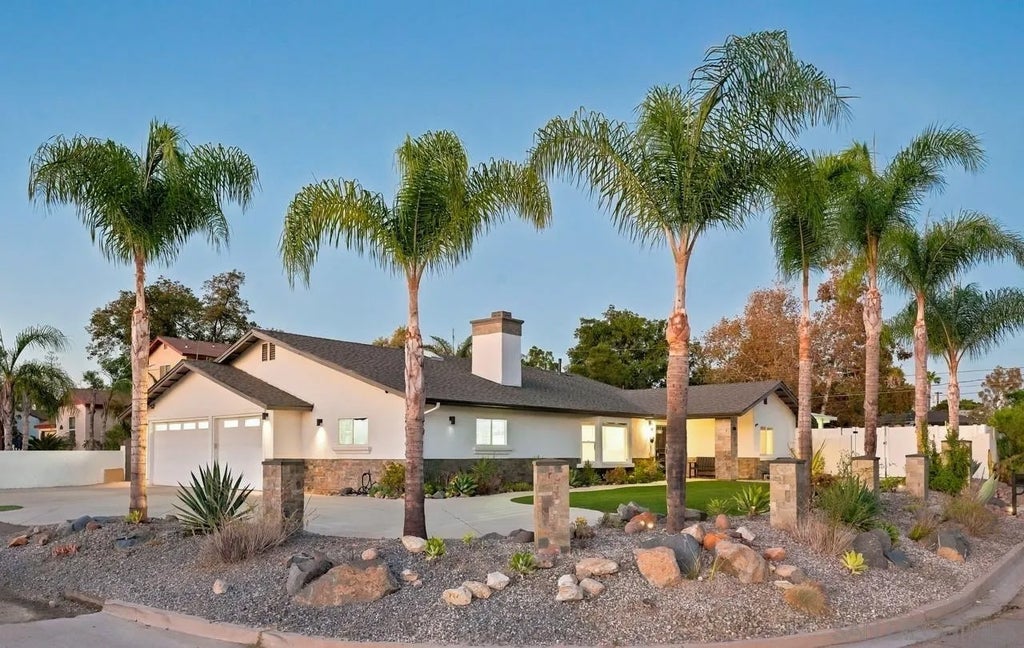 Photo of 1480 Primrose DR, El Cajon, CA 92020 (MLS # 260024727)