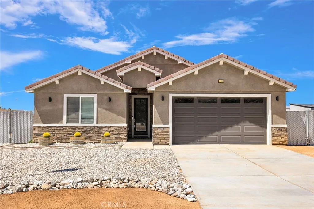 22620 Laurel