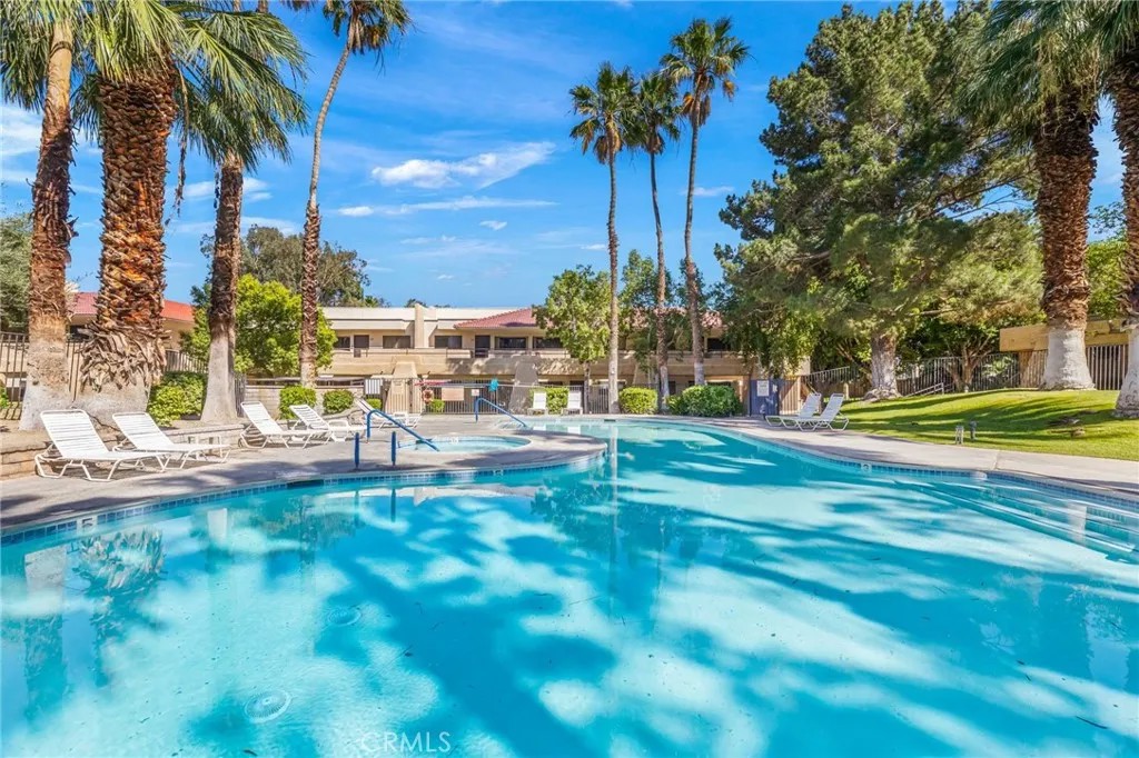 2810 N Arcadia A213