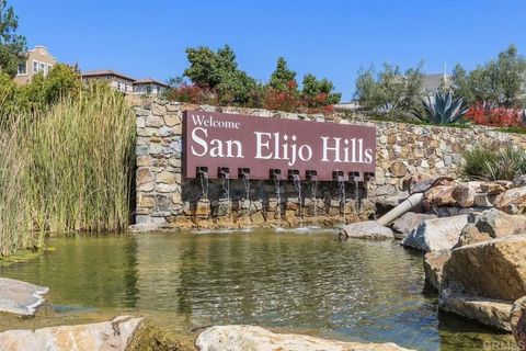 Tiny photo for 2856 Dove Tail Drive, San Marcos, CA 92078 (MLS # NDP2510197)