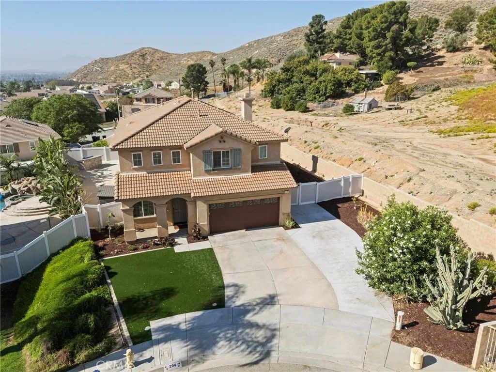 Photo of 294 Kieswetter St, Colton, CA 92324 (MLS # IG26064825)