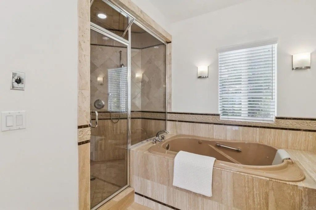 Photo of 2535 San Clemente Avenue, Vista, CA 92084 (MLS # NDP2601978)