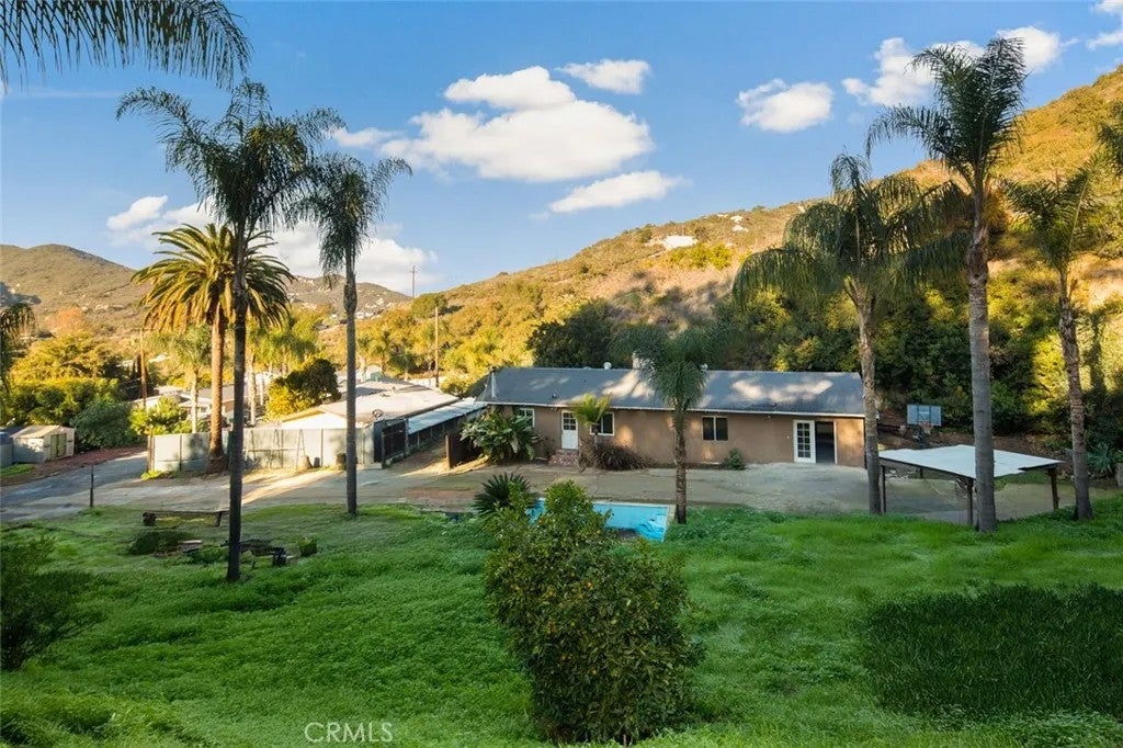 21431 Stans Lane