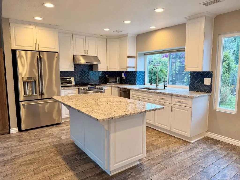 Photo of 2307 Fair Oak Court, Escondido, CA 92026 (MLS # NDP2604661)