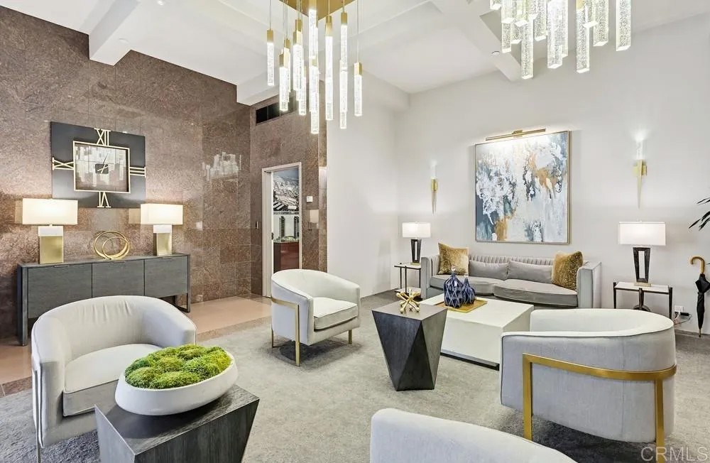 200 W Harbor Drive 2501