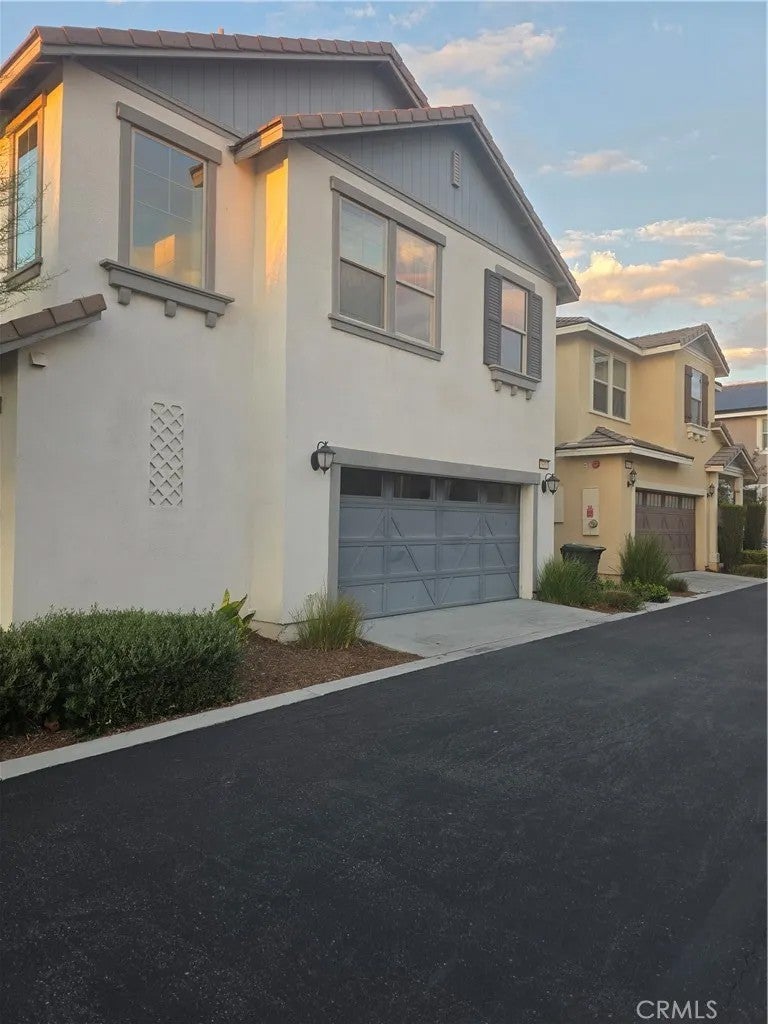 5651 Villa Maria