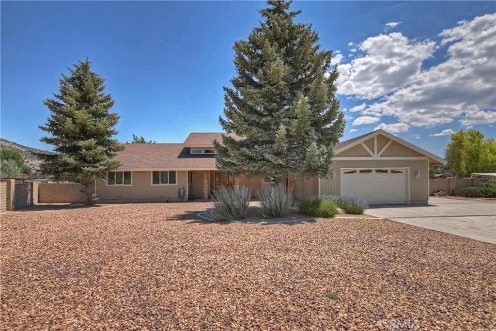 908 Mount Doble Drive