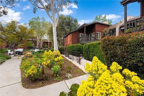 Tiny photo for 4646 Maytime Ln, Culver City, CA 90230 (MLS # GD25253156)