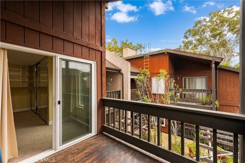 Tiny photo for 4646 Maytime Ln, Culver City, CA 90230 (MLS # GD25253156)