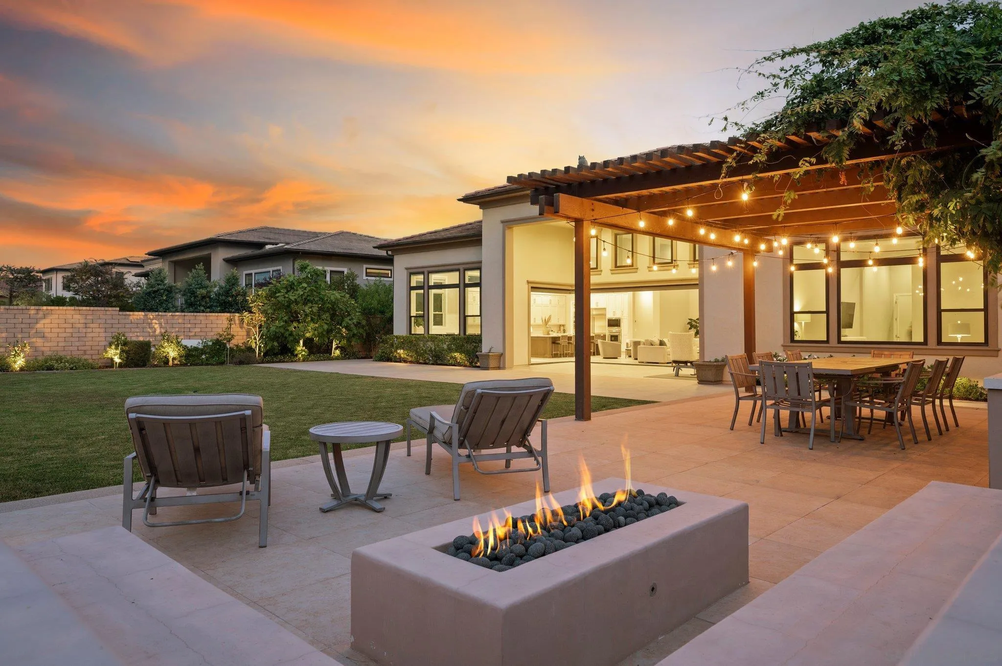6210 Summit Crest Cir