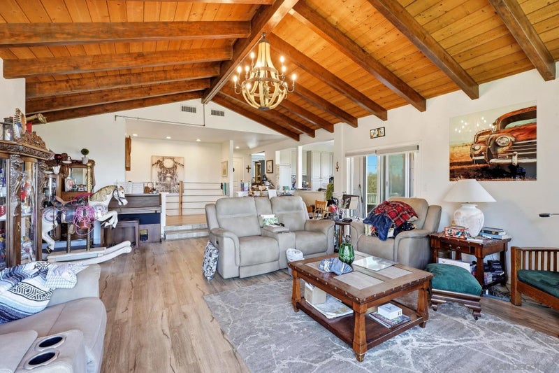 1049 Ranchito Court