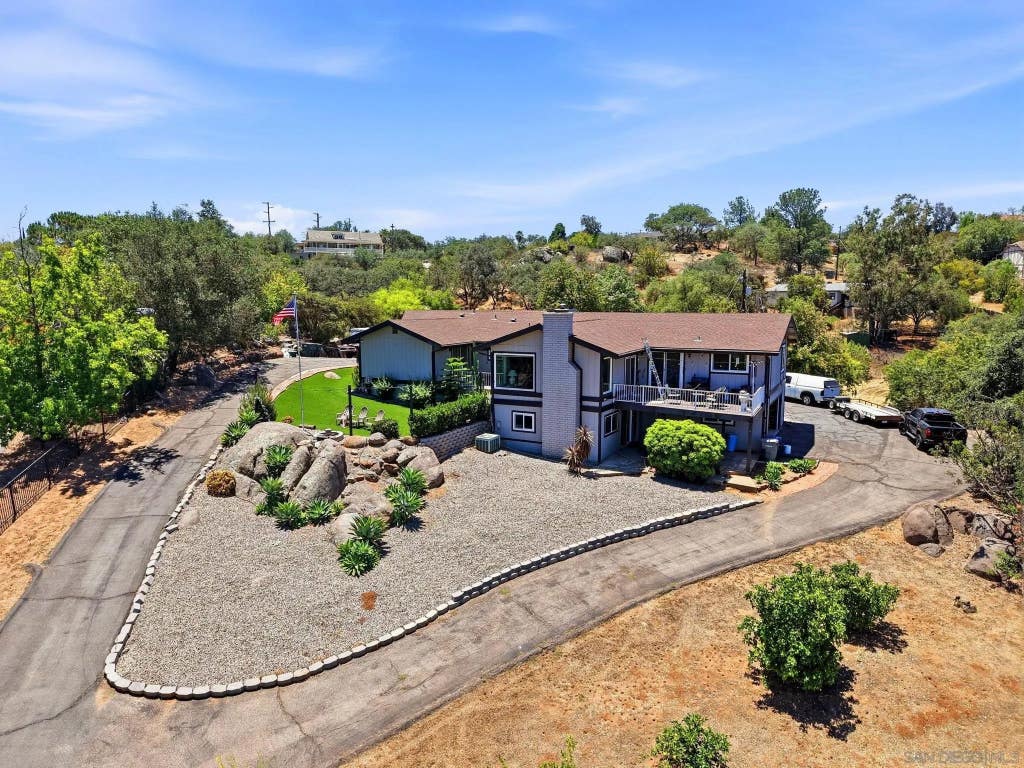 Photo of 1049 Ranchito Court, Alpine, CA 91901 (MLS # 260018543)