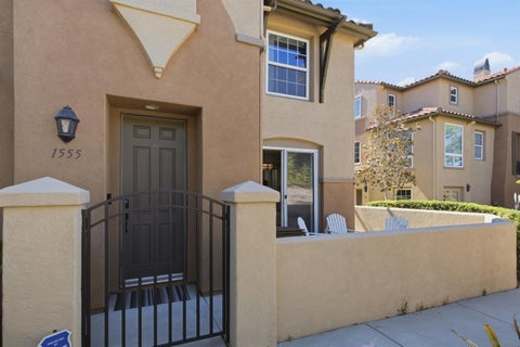 Photo of 1555 Caminito Zaragosa, Chula Vista, CA 91913 (MLS # 260016284)