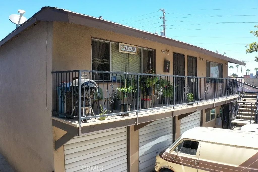 Photo of 1921 E Washington St, Long Beach, CA 90805 (MLS # PW26061687)