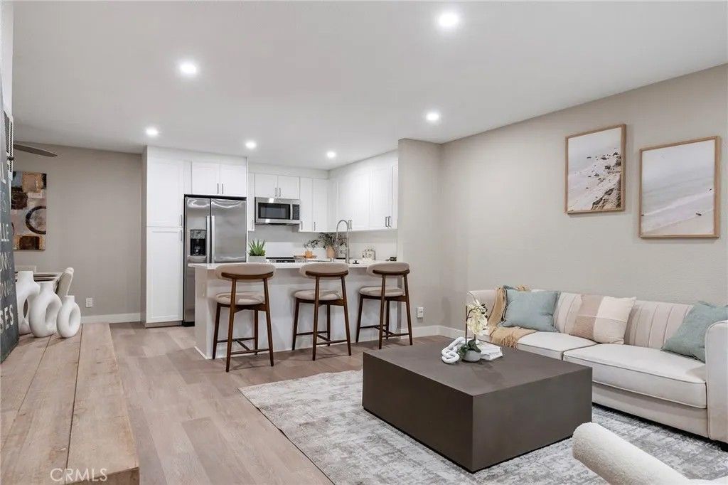 Photo of 664 Tamarack Avenue #6, Carlsbad, CA 92008 (MLS # OC25165021)