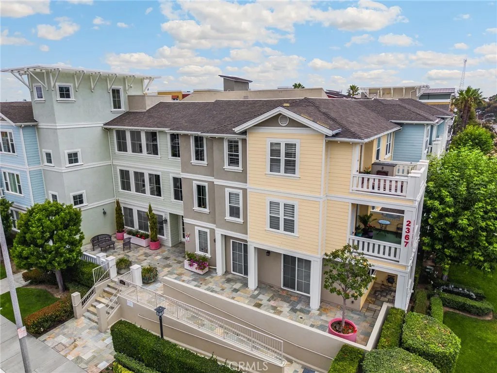 2367 Jefferson 312