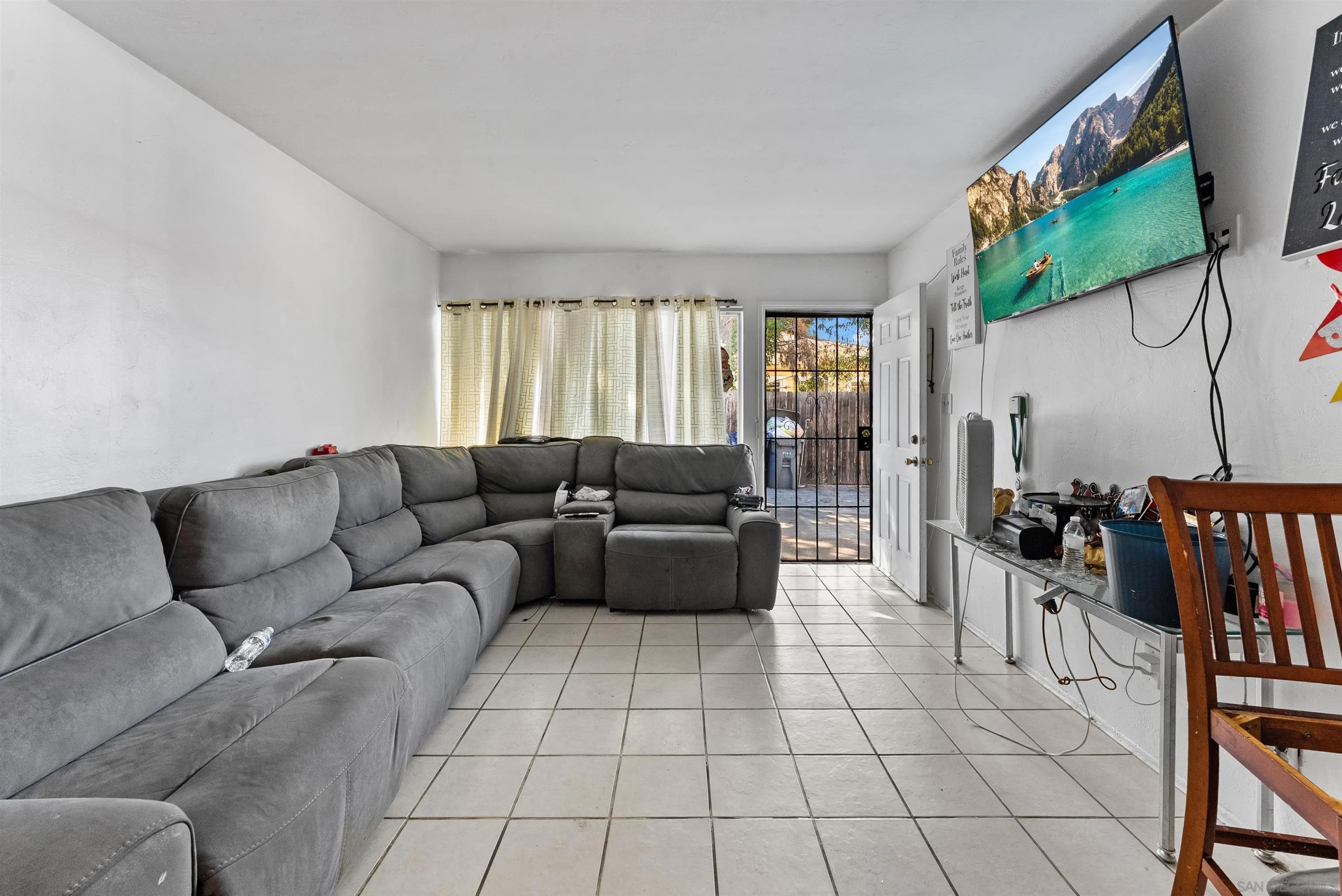 2673 Massachusetts Ave