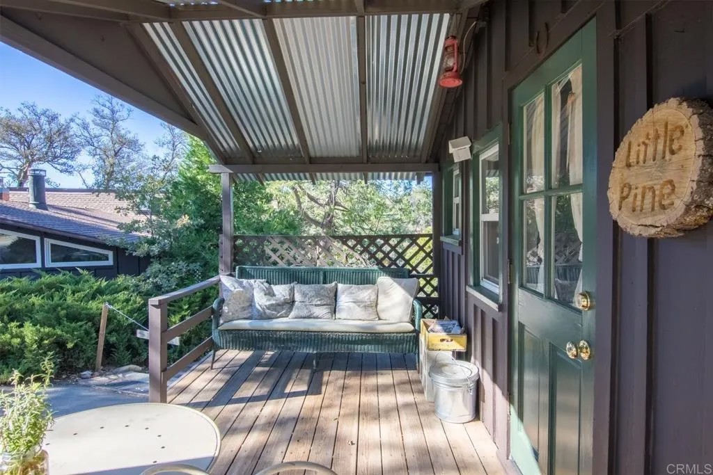 2112 Whispering Pines Drive