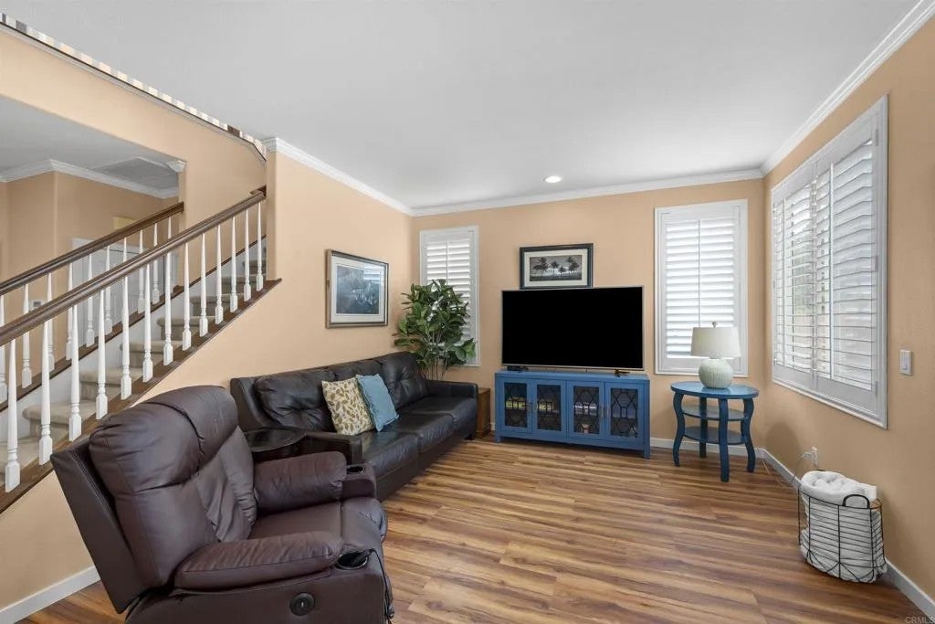 5345 Topsail Drive