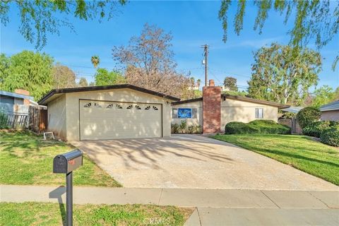Photo of 27636 Seco Canyon Road, Saugus, CA 91350 (MLS # SR26044984)