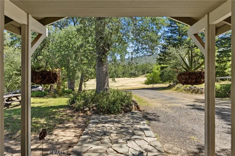 13833 Centerville