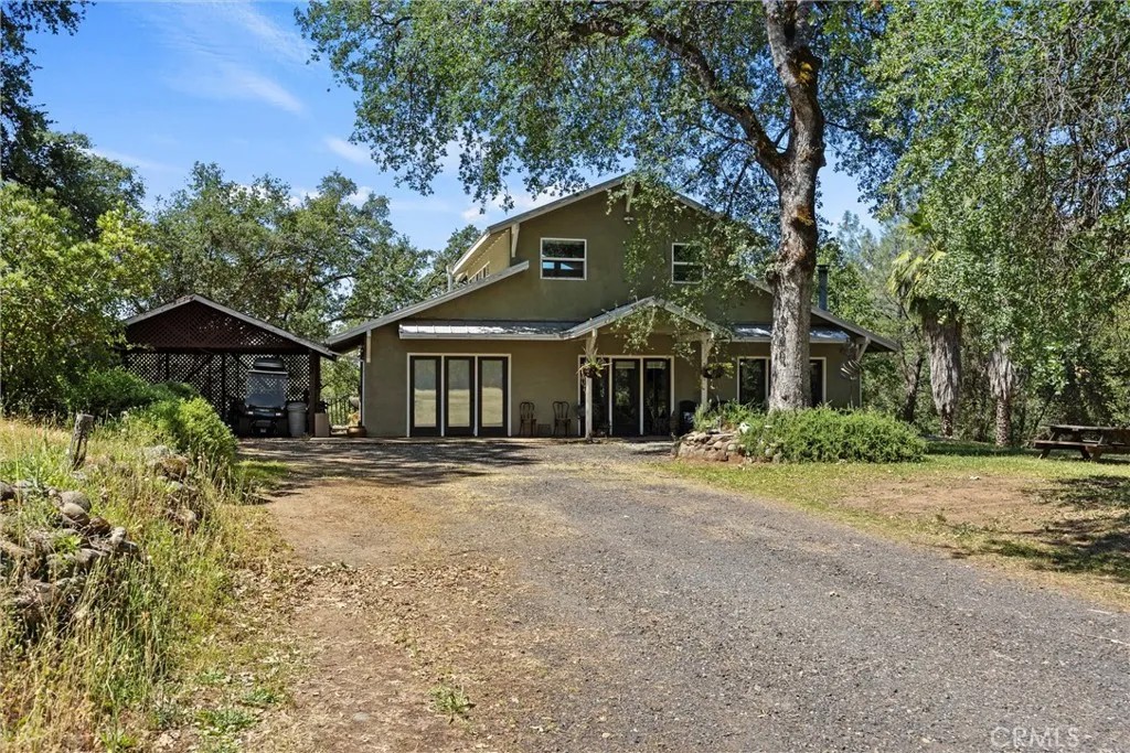 13833 Centerville