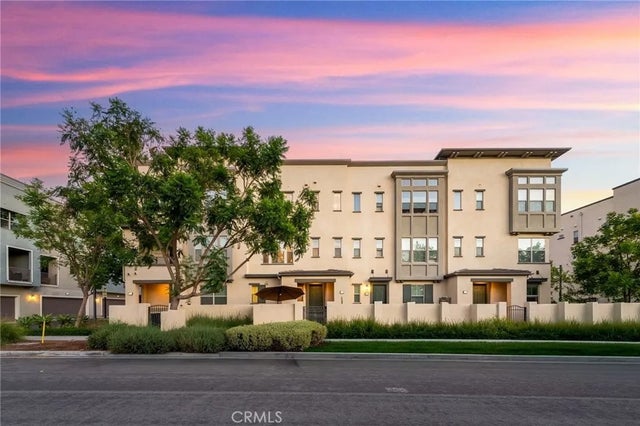 250 Cultivate, Irvine