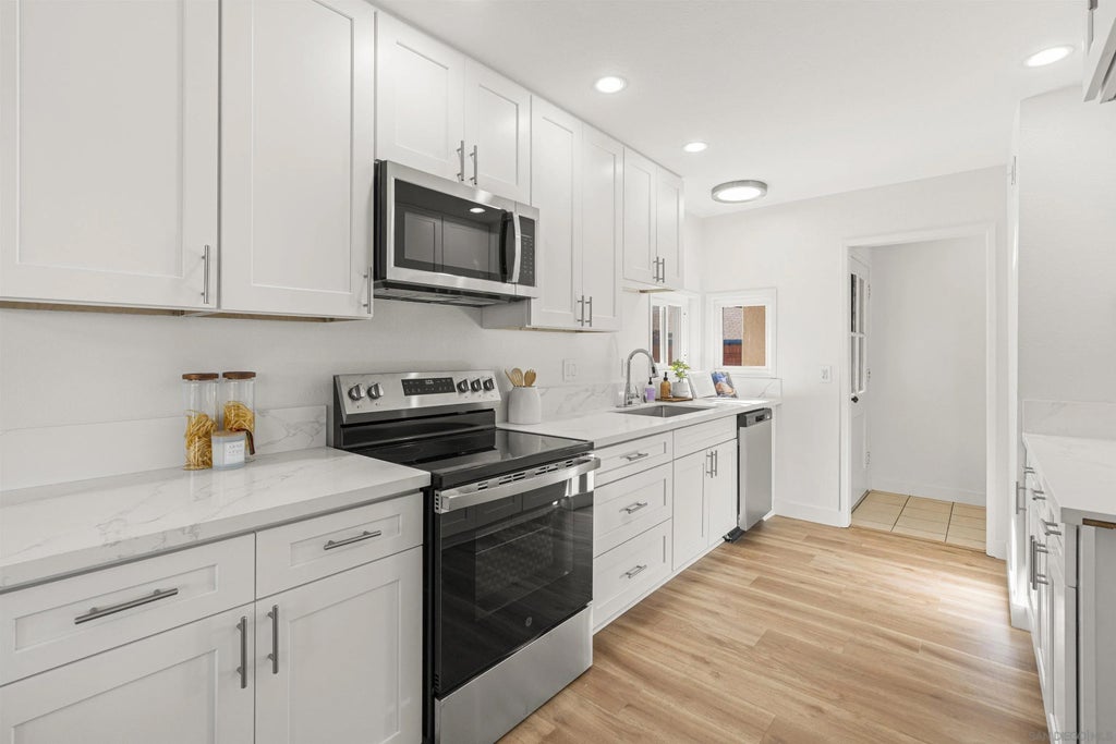 Photo of 5090 Mount Harris Drive, San Diego, CA 92117 (MLS # 260025140)
