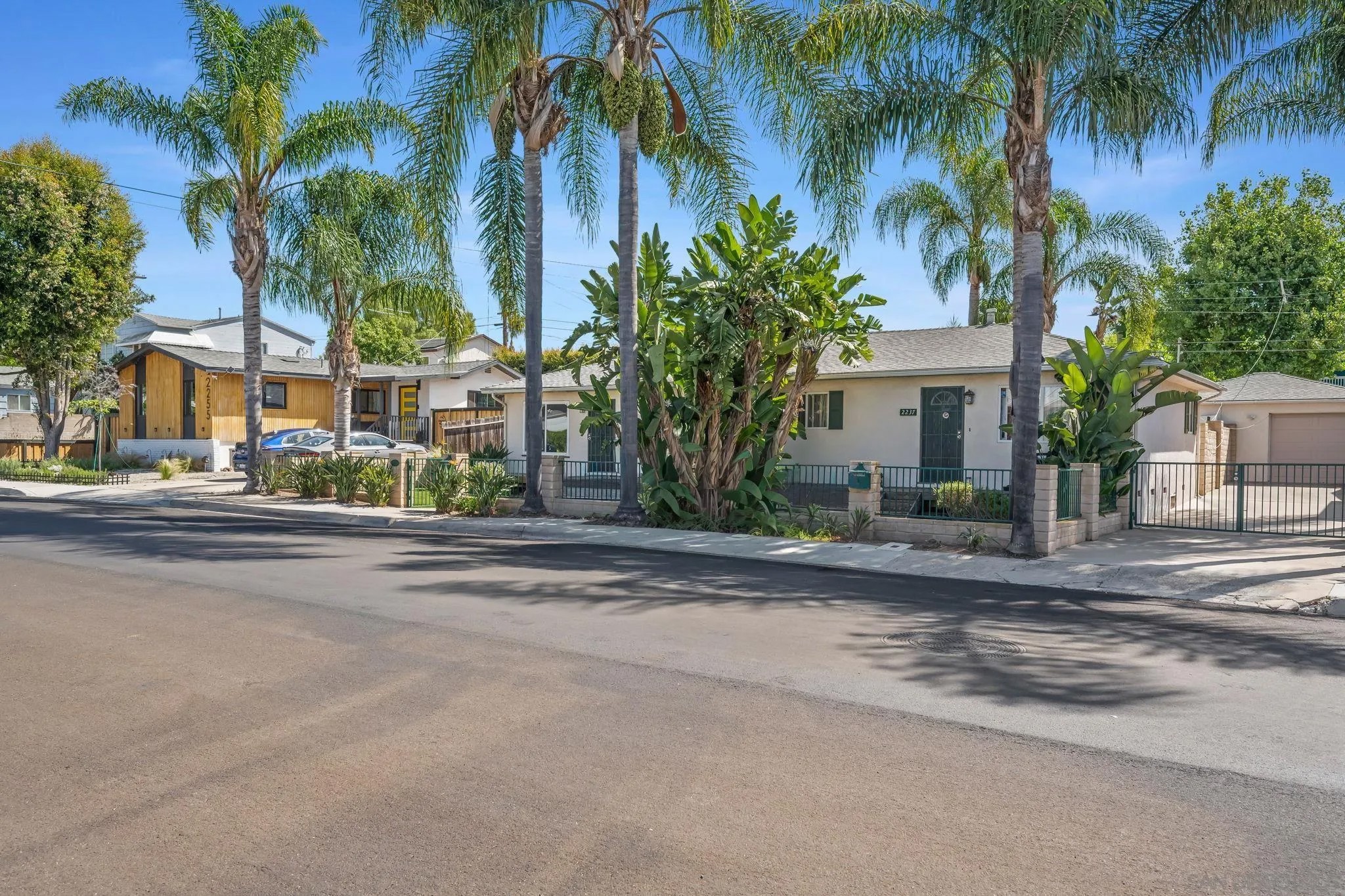 2237-39 Commonwealth Ave.