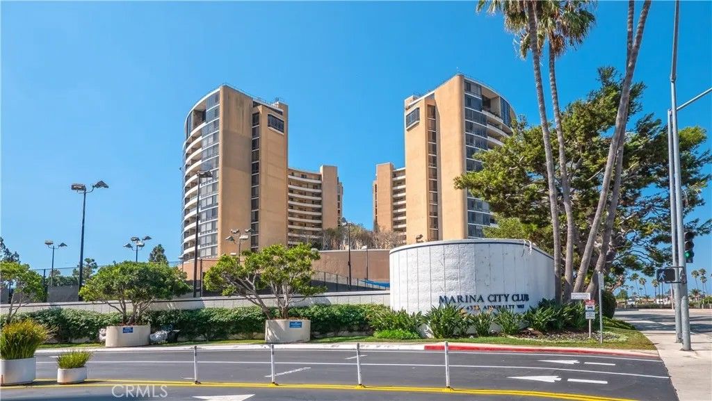 Photo of 4265 Marina City Drive, Marina Del Rey, CA 90292 (MLS # DW26011703)
