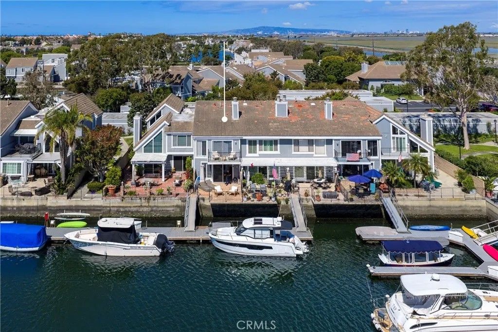 Photo of 16068 Bonaire CIR, Huntington Beach, CA 92649 (MLS # OC26098405)