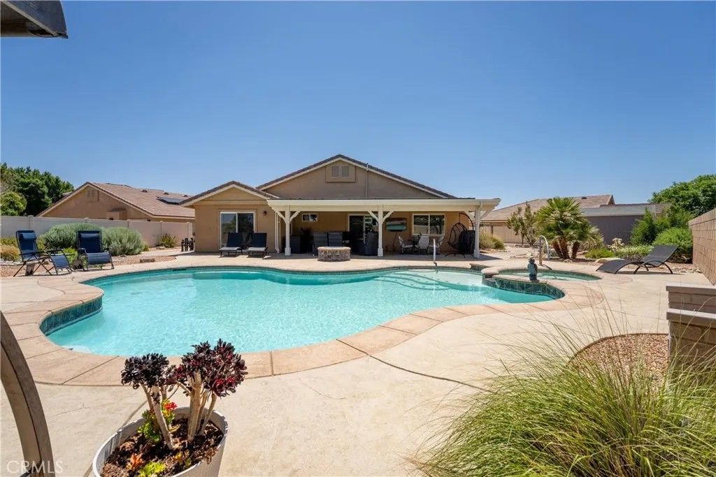 Photo of 43947 Sondi DR, Lancaster, CA 93536 (MLS # SR26135417)