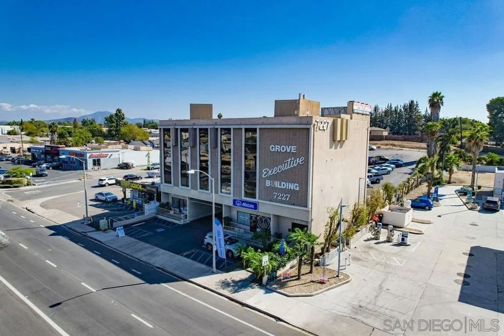 Photo of 7227 Broadway, Lemon Grove, CA 91945 (MLS # 260010197)