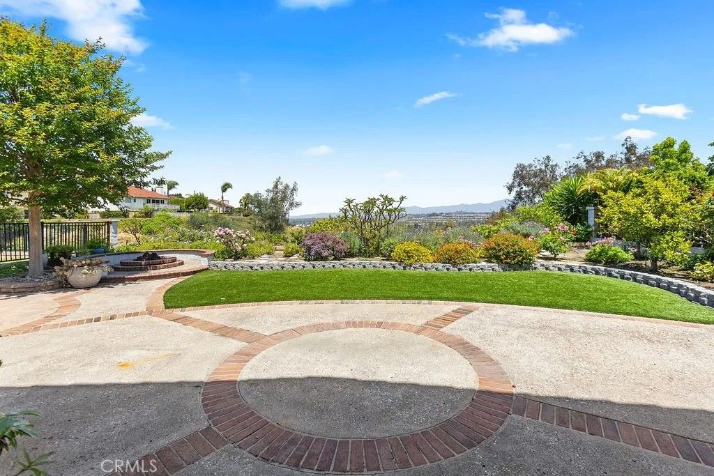 Photo of 24161 Becard Dr, Laguna Niguel, CA 92677 (MLS # OC26091370)