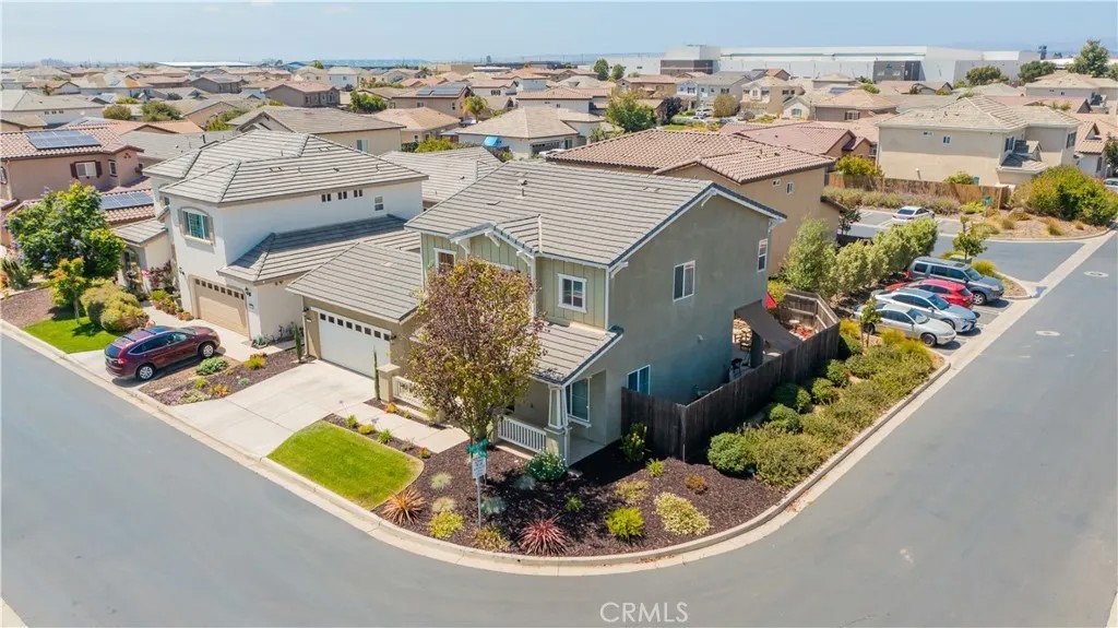 1317 W Shelton