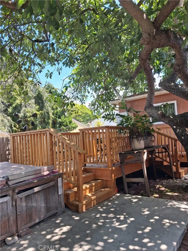 637 Hill Street