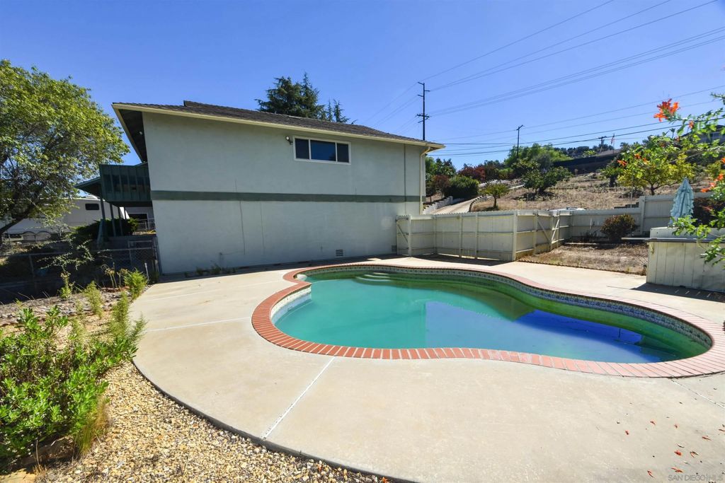 Photo of 914 S Grade Rd, Alpine, CA 91901 (MLS # 250045132)