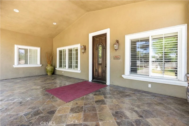 2032 South Helen