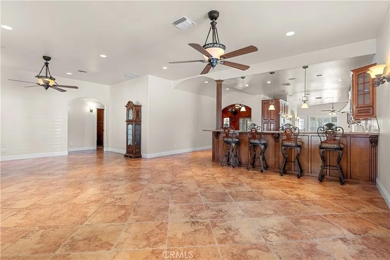 2032 South Helen