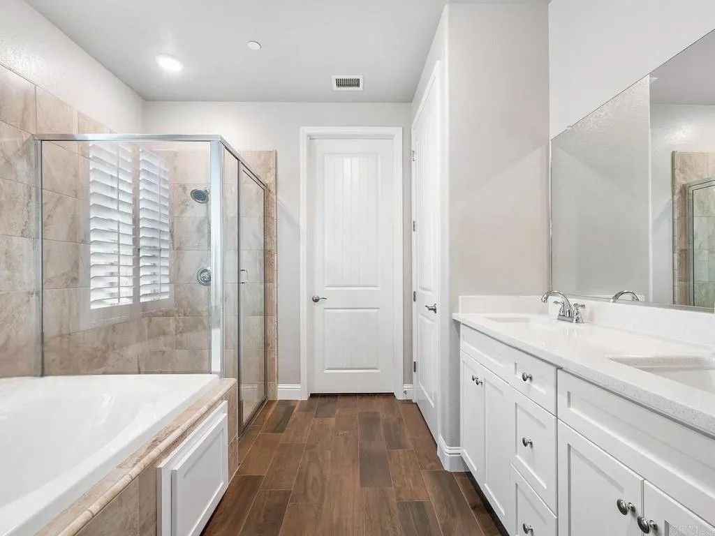 Photo of 6217 E Mia Drive, Clovis, CA 93727 (MLS # PTP2602515)