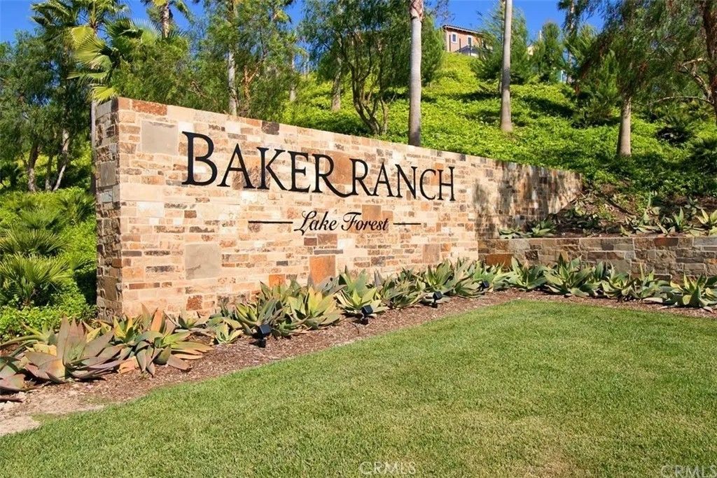 Photo of 122 Wild Rose, Lake Forest, CA 92630 (MLS # SR26092090)