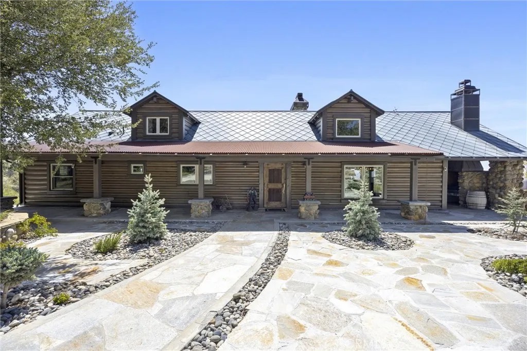 27241 Deertrail Drive