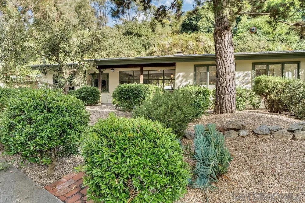 15035 El Camino Real
