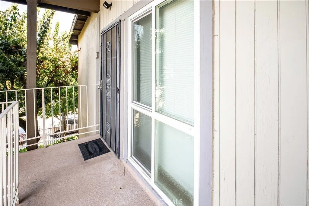838 Coriander U