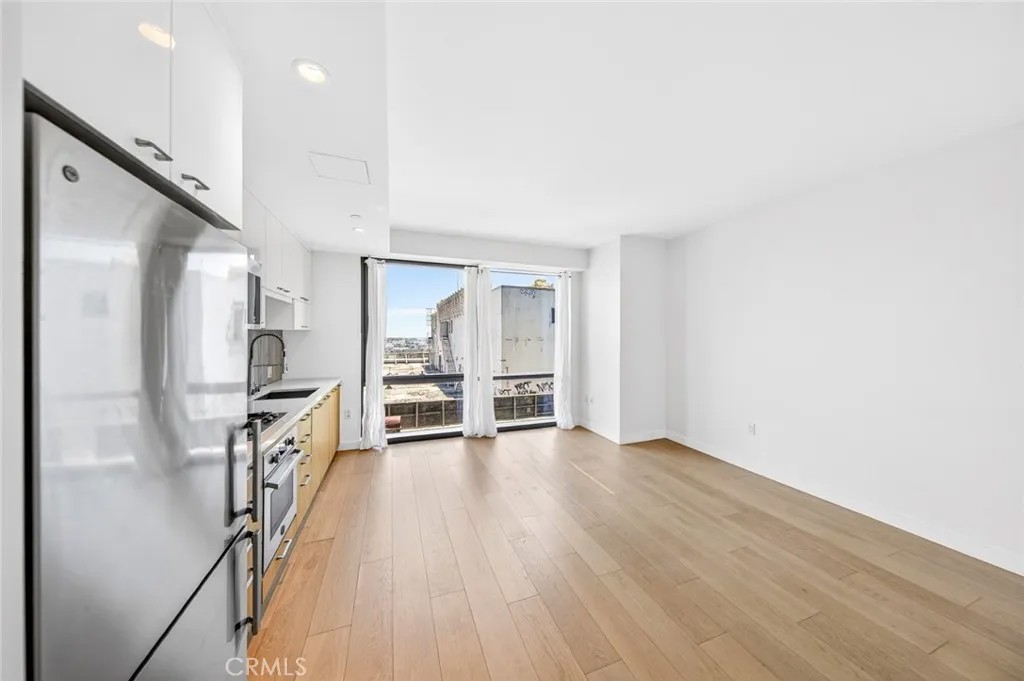 400 S Broadway 1513